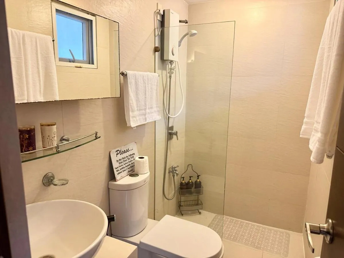 Julie Annes Guesthouse In The Heart Of The City Manila Holiday home